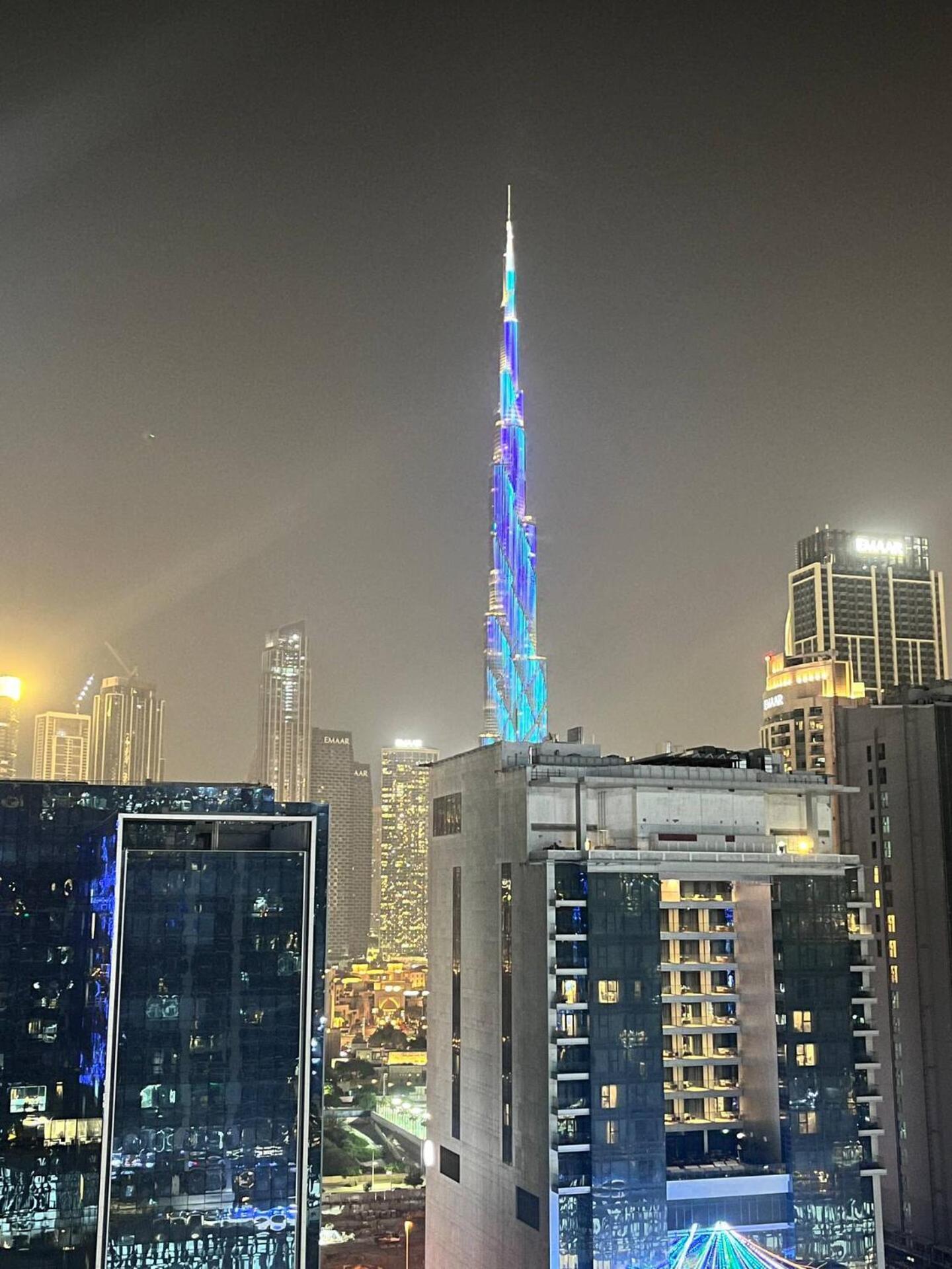 5-Star Burj Khalifa View In Boho With Pool & Gym! Appartement Dubai Buitenkant foto